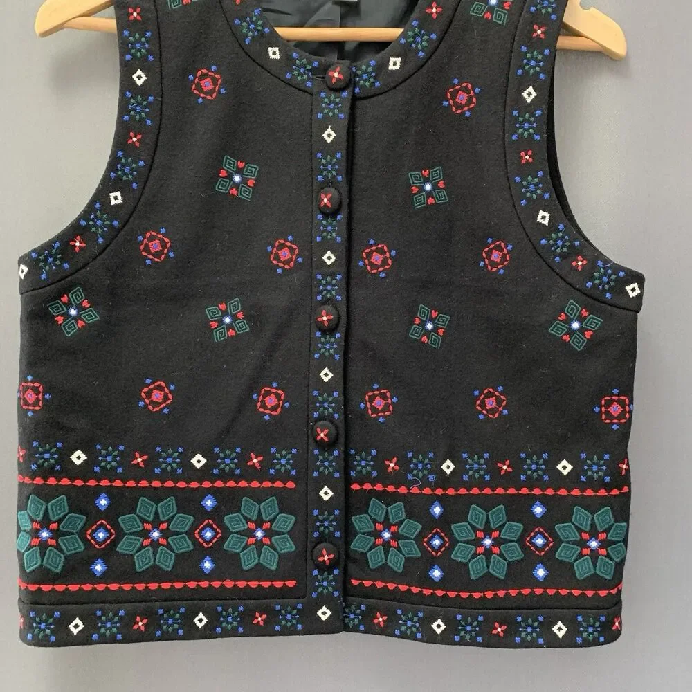 Vintage Talbots Embroidered Wool Blend Christmas Vest Small Black Festive Snow